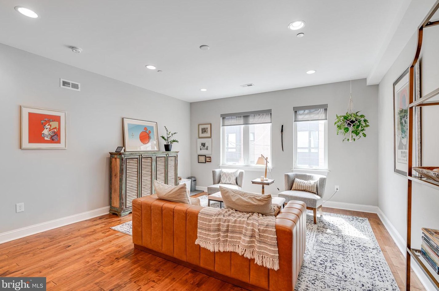 1421 Howard St, Philadelphia PA  19122-3905 exterior