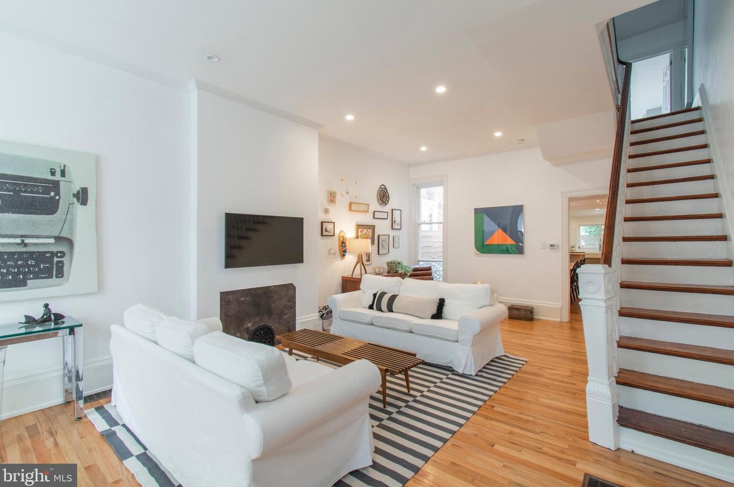 878 25th St, Philadelphia, PA 19130-1834