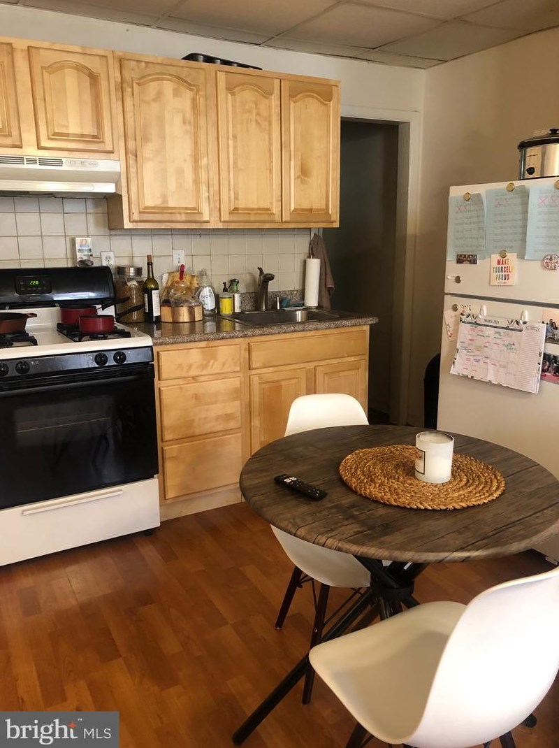 3454 Sunnyside Ave, Philadelphia, PA 19129-1433