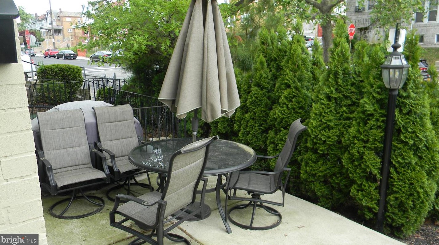 5720 Malvern Ave, Philadelphia, PA 19131-3010