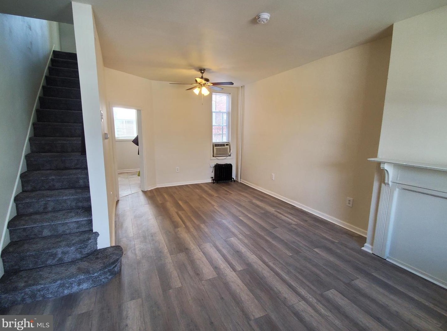 902 Conestoga St, Philadelphia PA  19143-4102 exterior