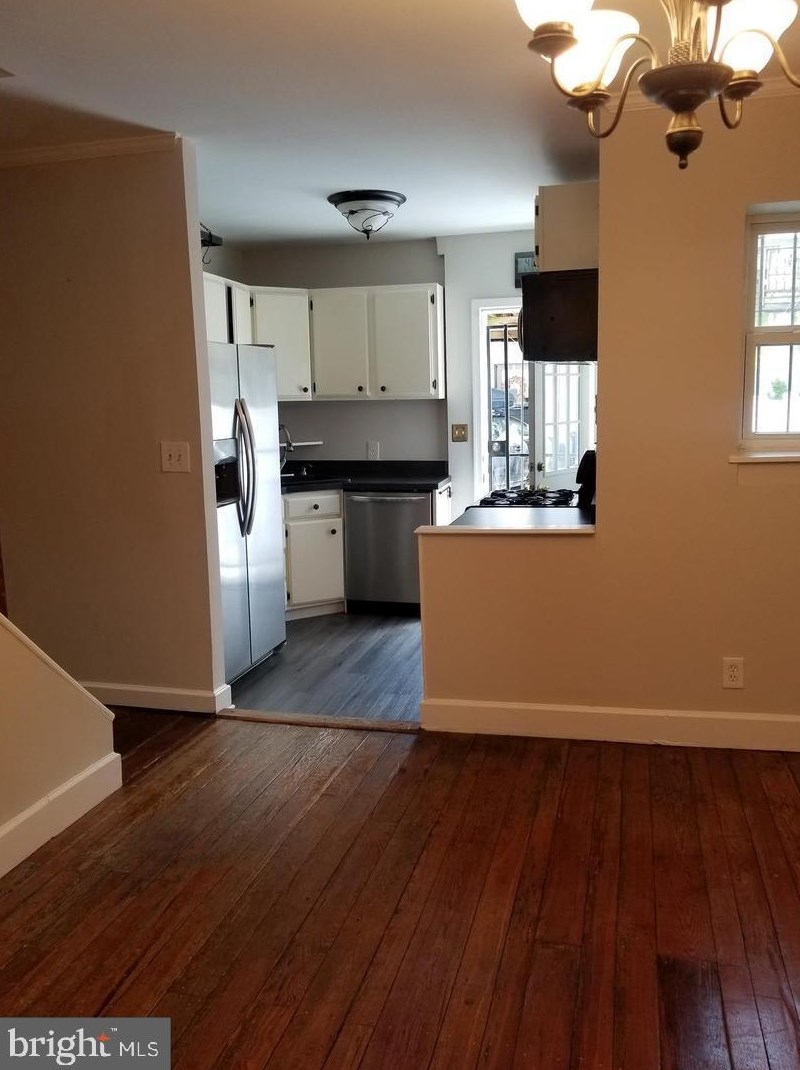 2214 Pemberton St, Philadelphia PA  19146-1141 exterior