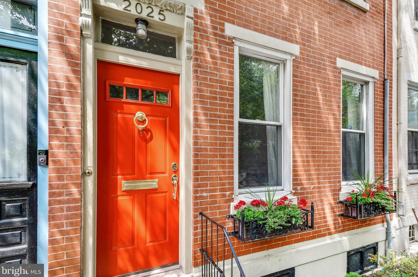 2025 Brandywine St, Philadelphia, PA 19130-3204