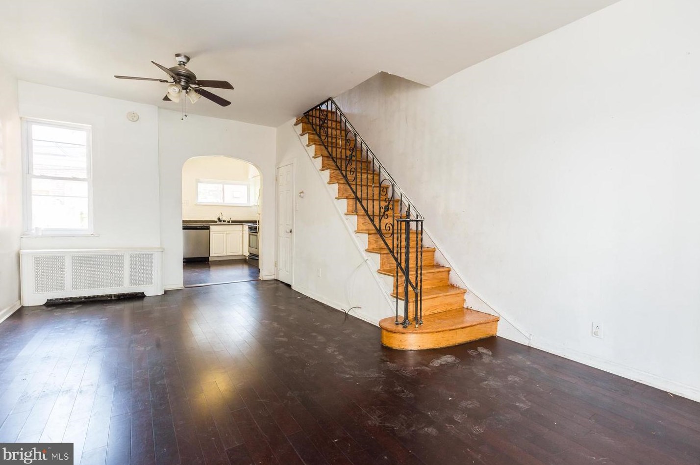 2037 S Garnet St, Philadelphia, PA 19145