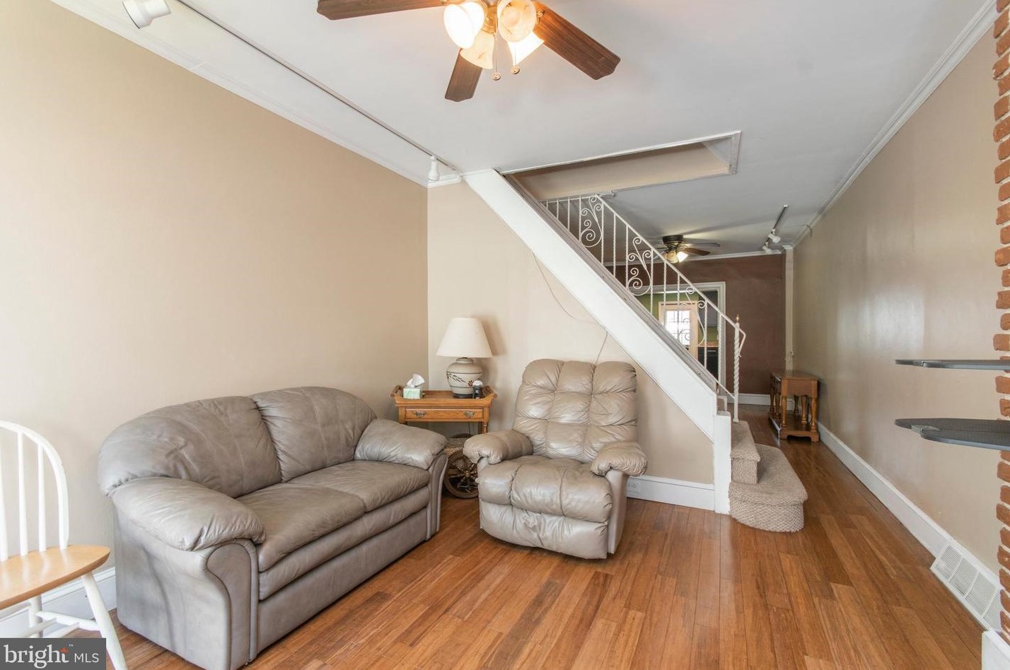 469 Conarroe St, Philadelphia, PA 19128-3408
