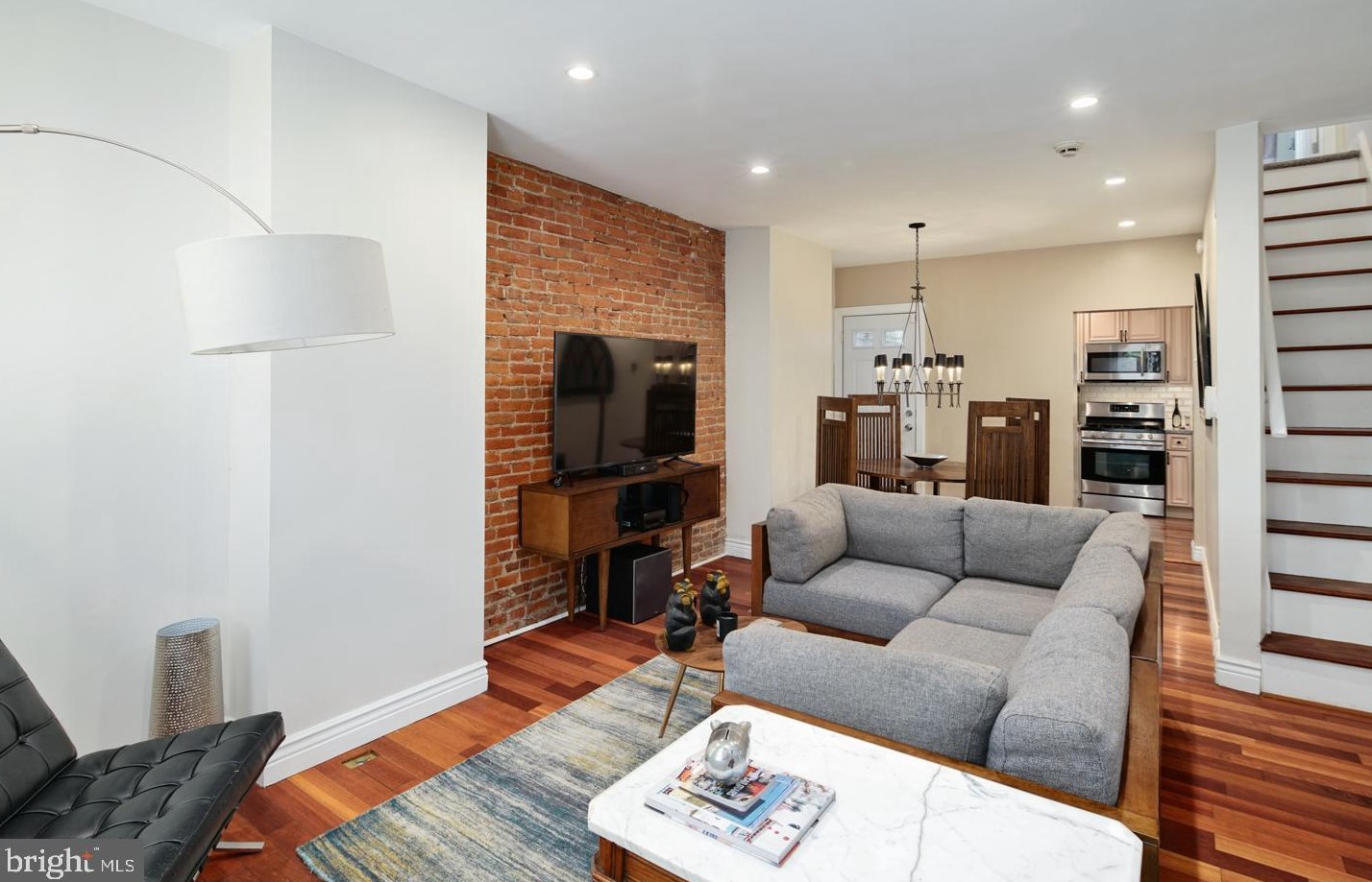 787 Pennock St, Philadelphia PA  19130-1709 exterior