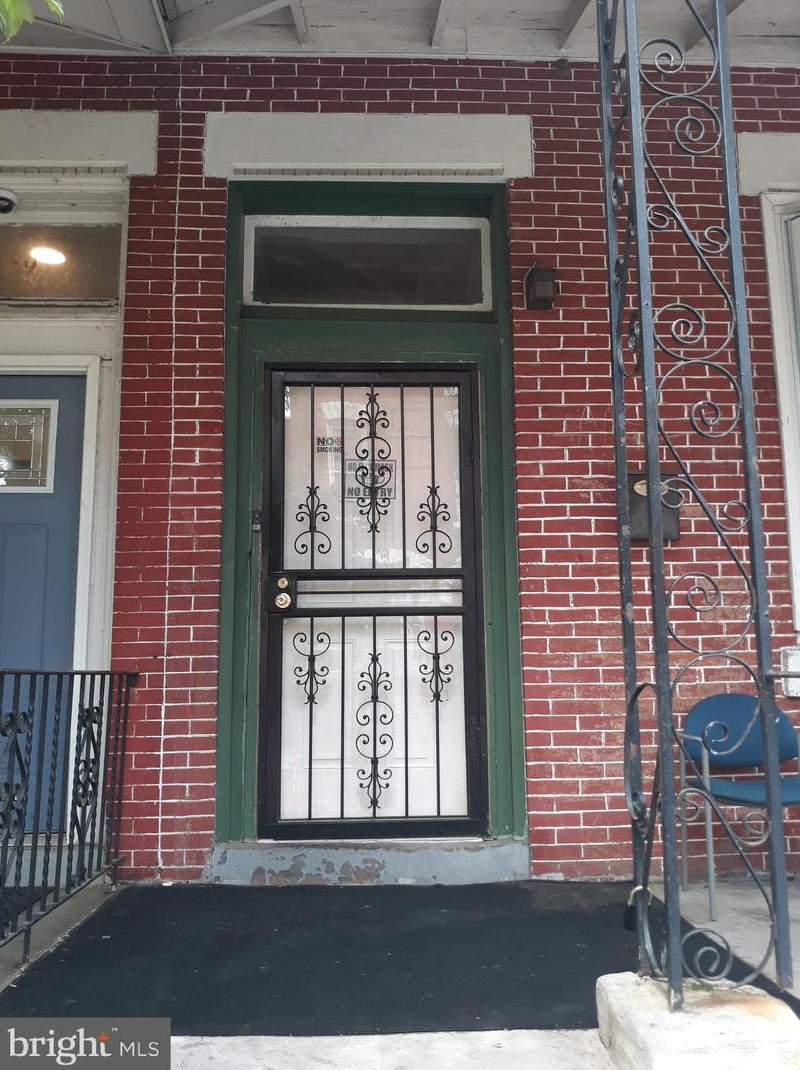 4137 Cambridge St, Philadelphia, PA 19104-1233