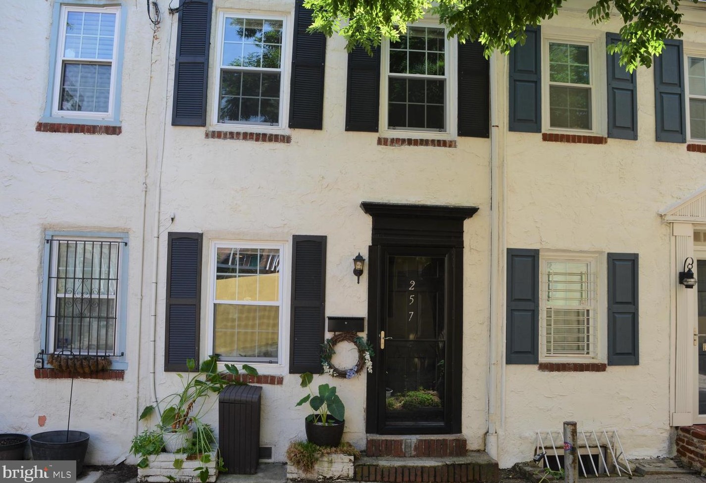 257 Hutchinson St, Philadelphia, PA 19107-5767