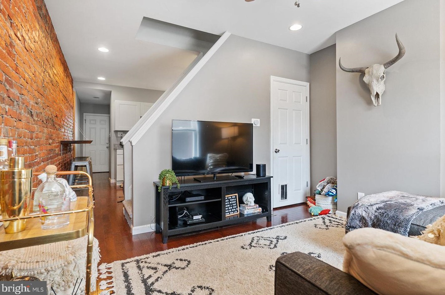 619 Flora St, Philadelphia PA  19125-3406 exterior