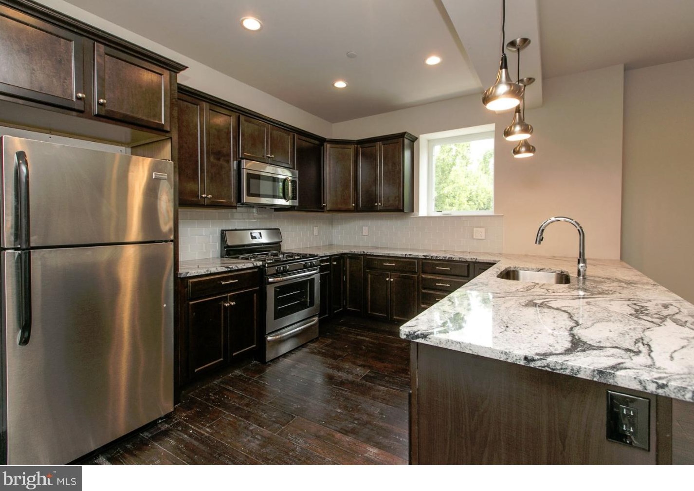 1200 S 21st St #unit B, Philadelphia, PA 19146