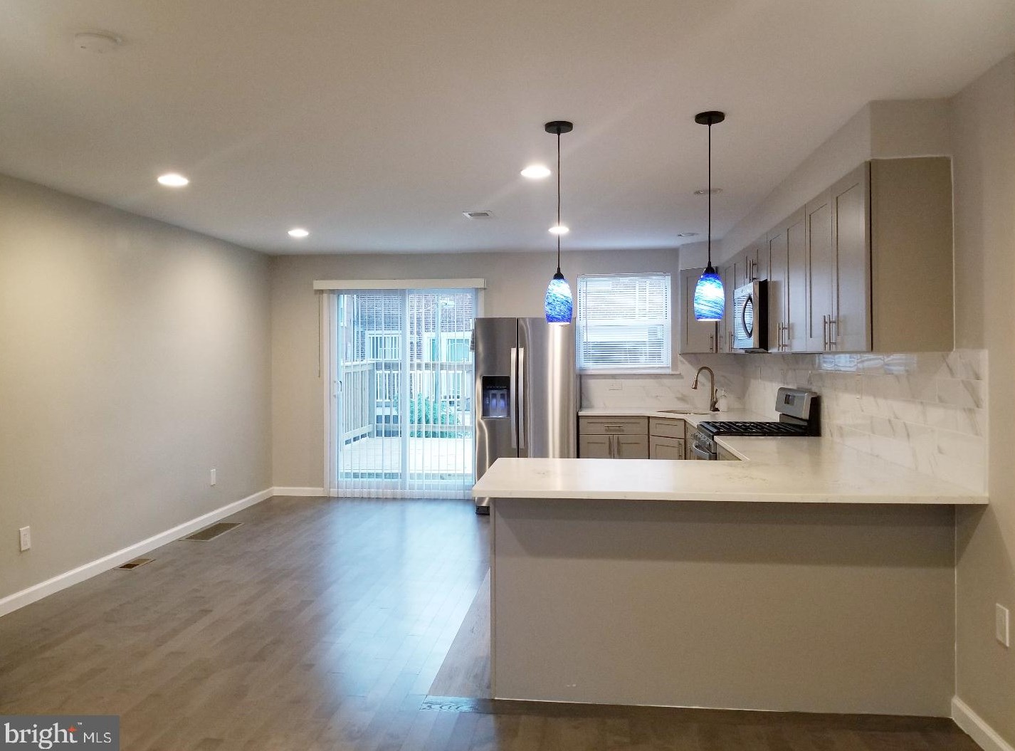 2005 Etting St, Philadelphia PA  19145-2509 exterior