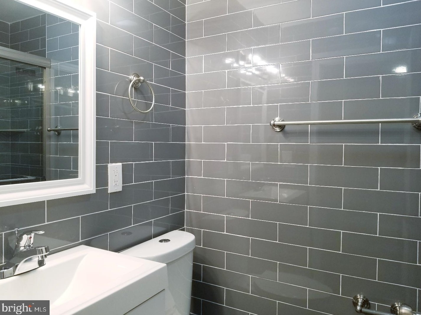 2005 Etting St, Philadelphia PA  19145-2509 exterior