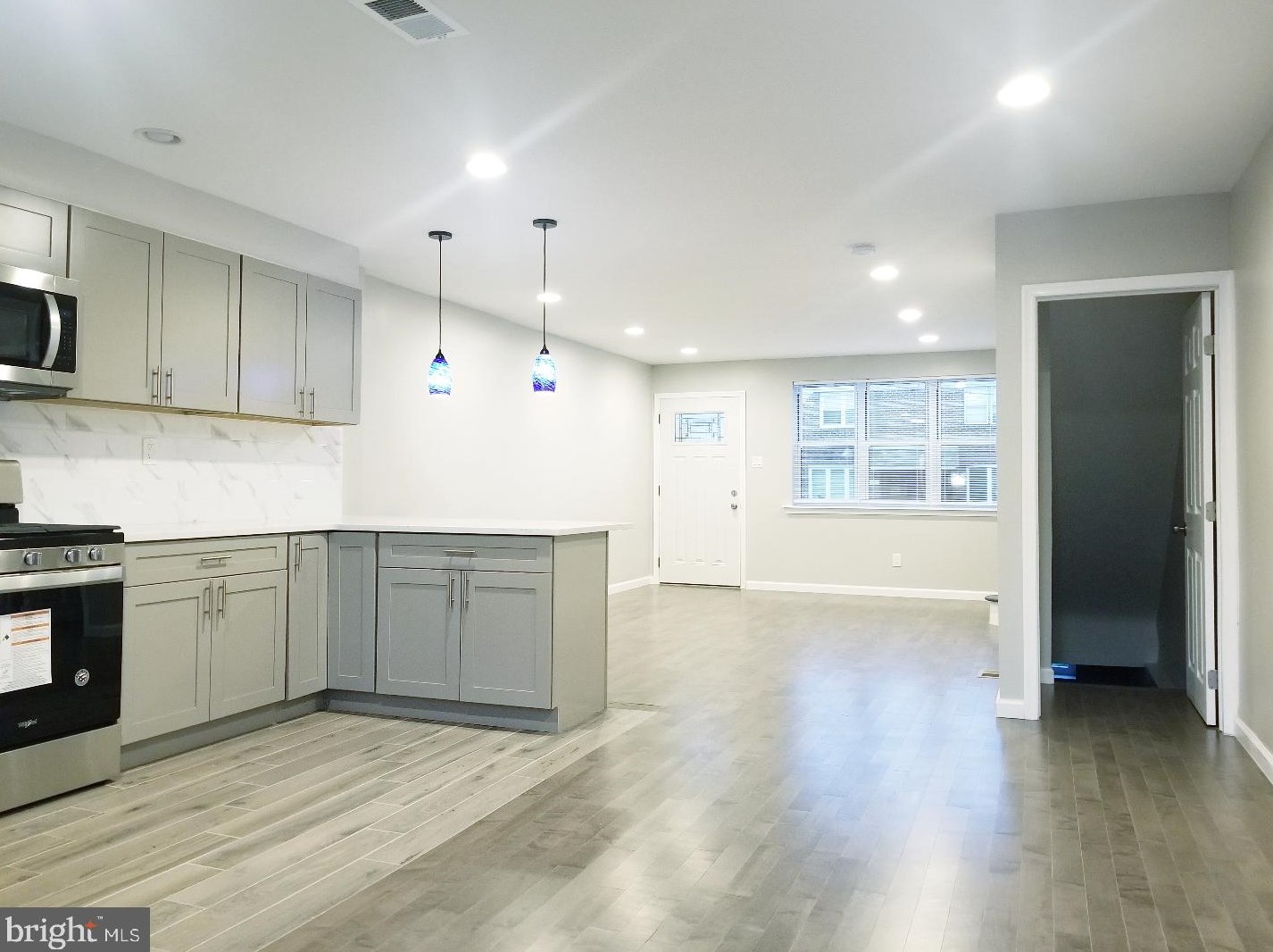 2005 Etting St, Philadelphia PA  19145-2509 exterior