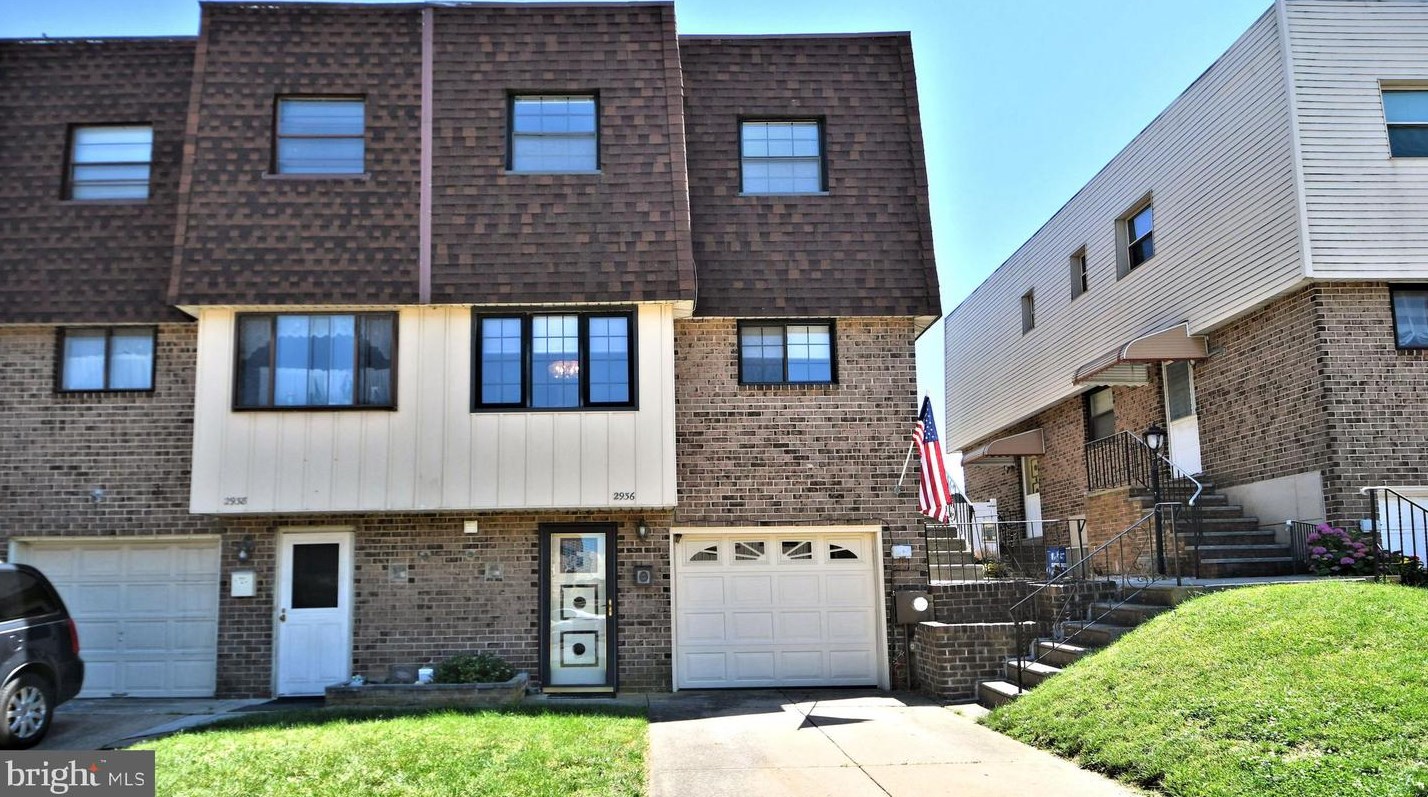 2936 Joey Dr, Philadelphia, PA 19136-1013