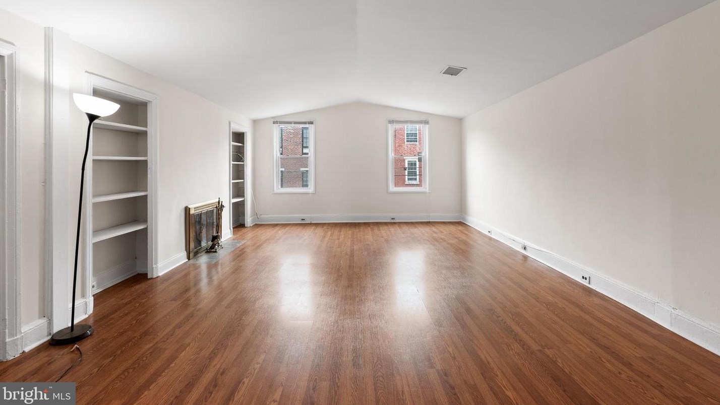 631 Catharine St #2, Philadelphia, PA 19147