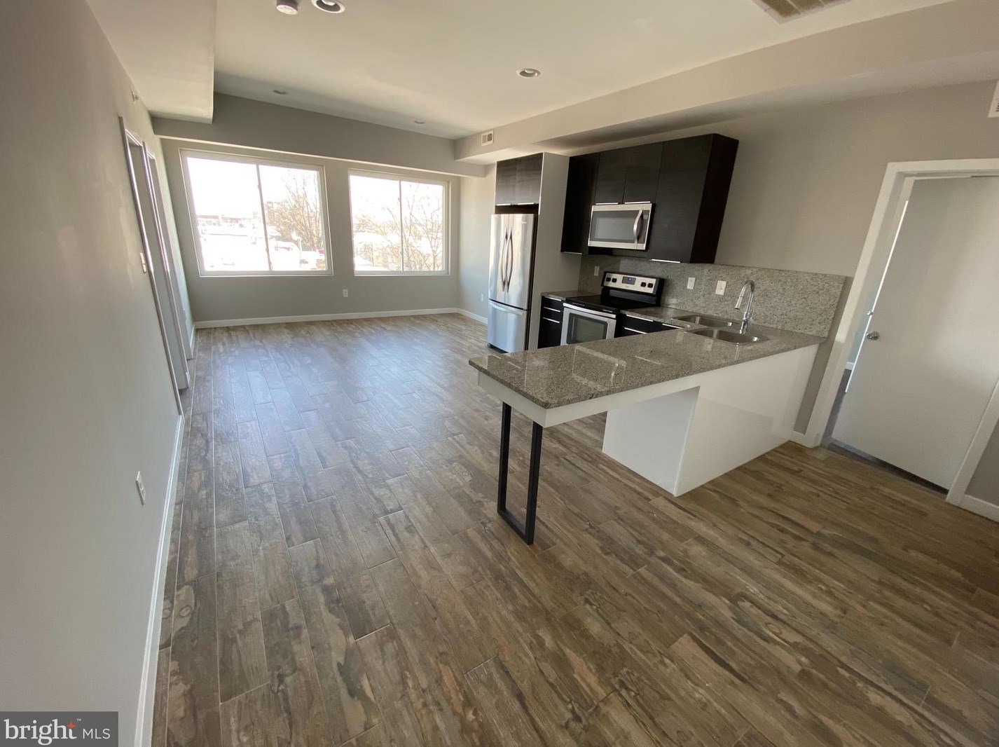 1827 S 20th St #l3, Philadelphia, PA 19145