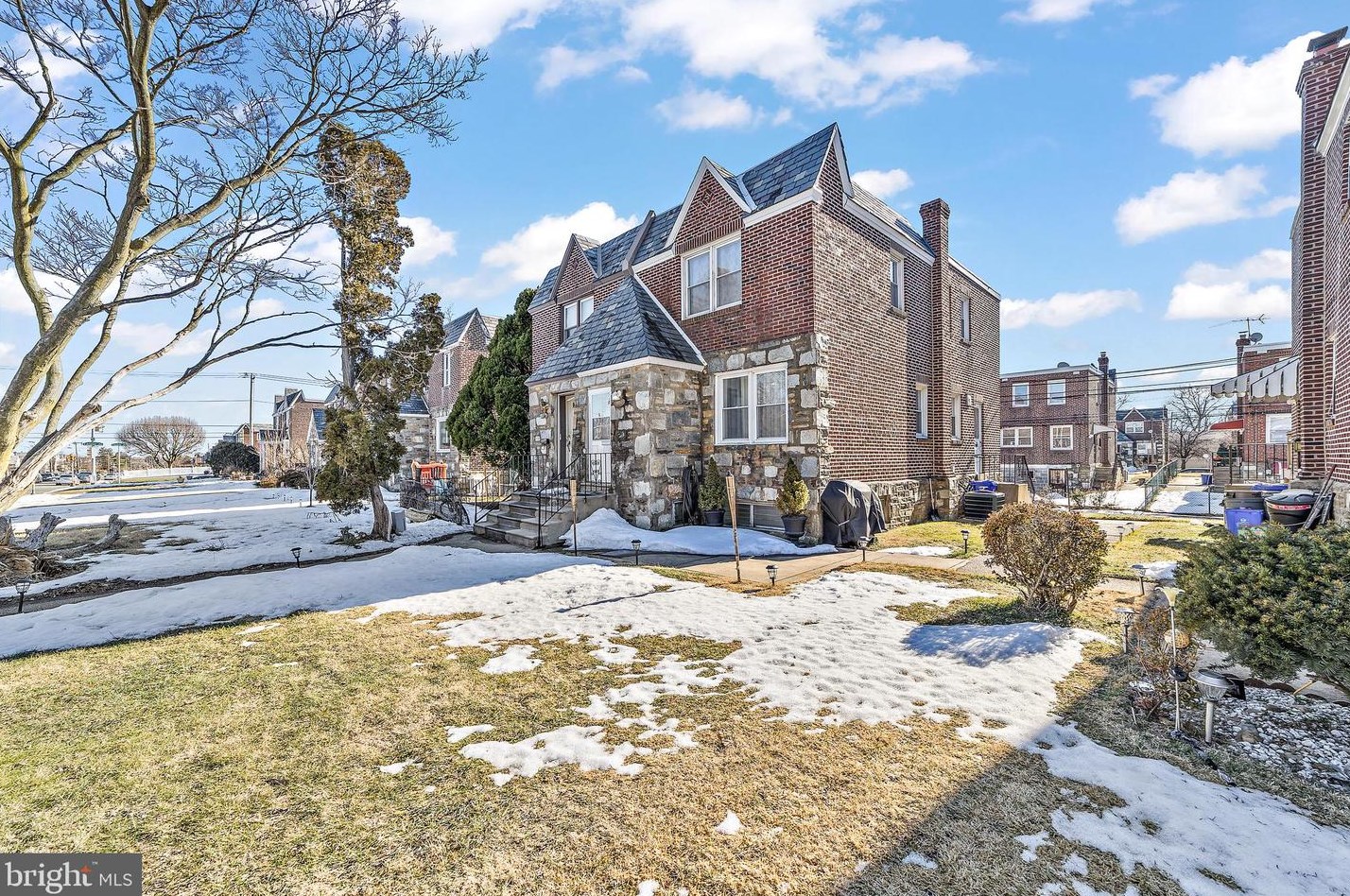 1024 Knorr St, Philadelphia, PA 19111