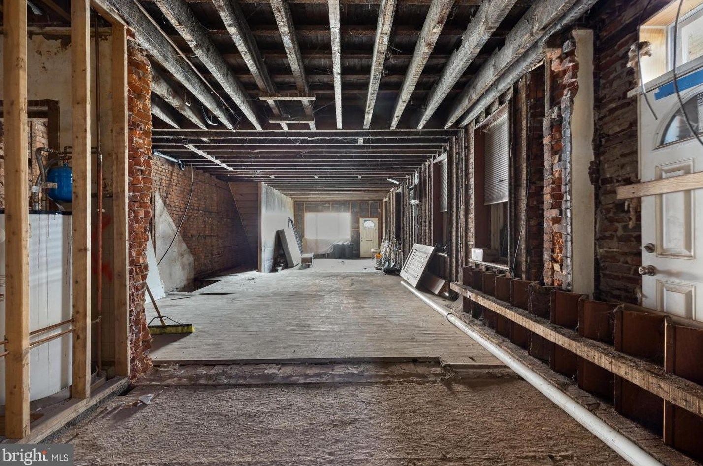 2619 Allegheny Ave, Philadelphia PA  19132-1222 exterior