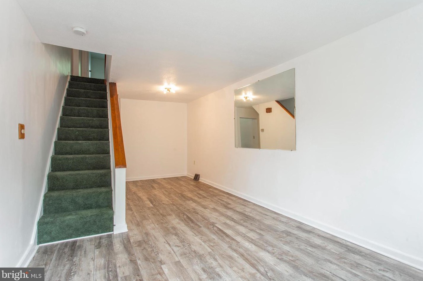 3071 Salmon St, Philadelphia, PA 19134