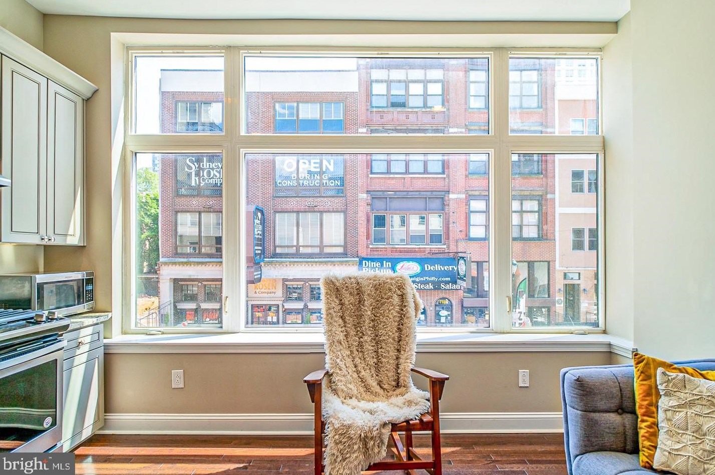 715 Sansom St #unit 2f, Philadelphia, PA 19106