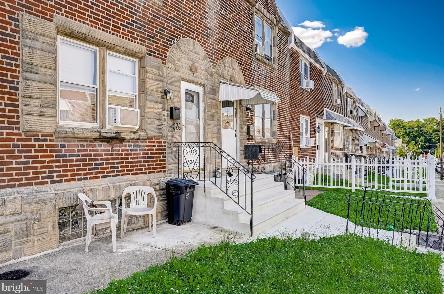 4226 Bennington St, Philadelphia, PA 19124-4815