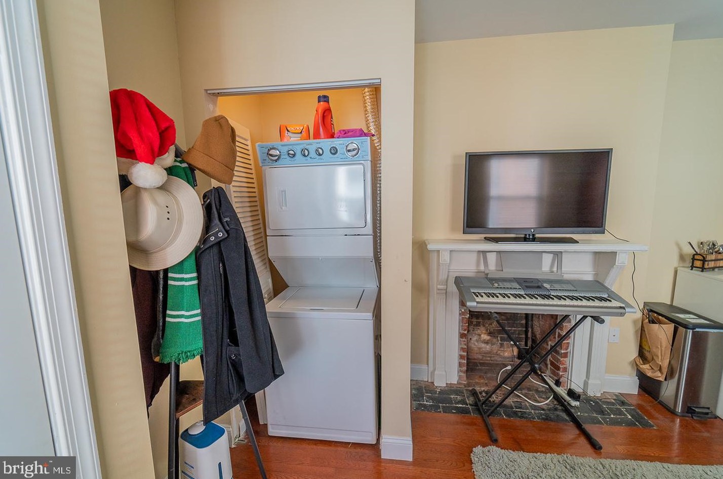 242 S 21st St Apt 3r, Philadelphia, PA