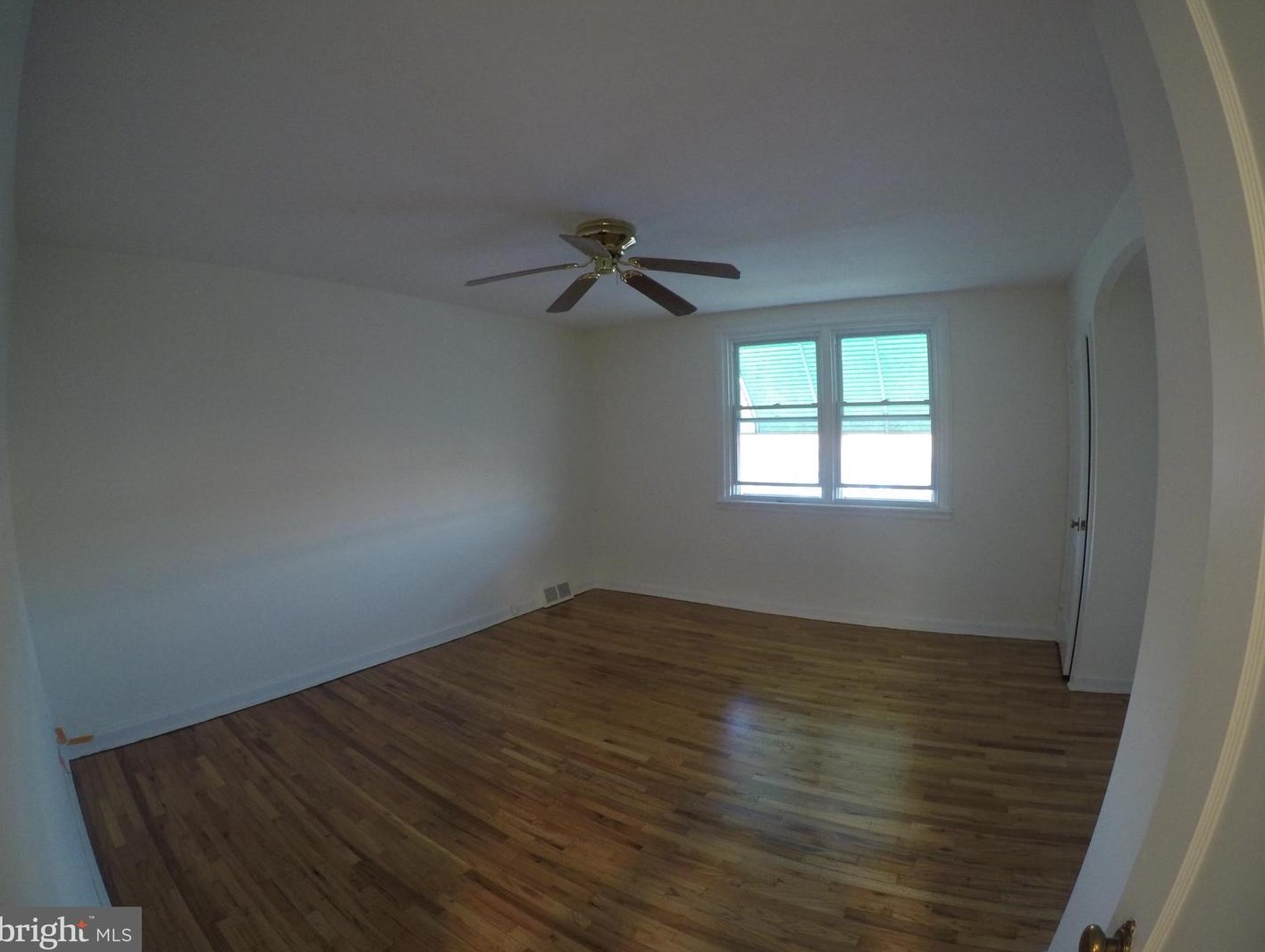 6552 Cottage St, Philadelphia, PA 19135