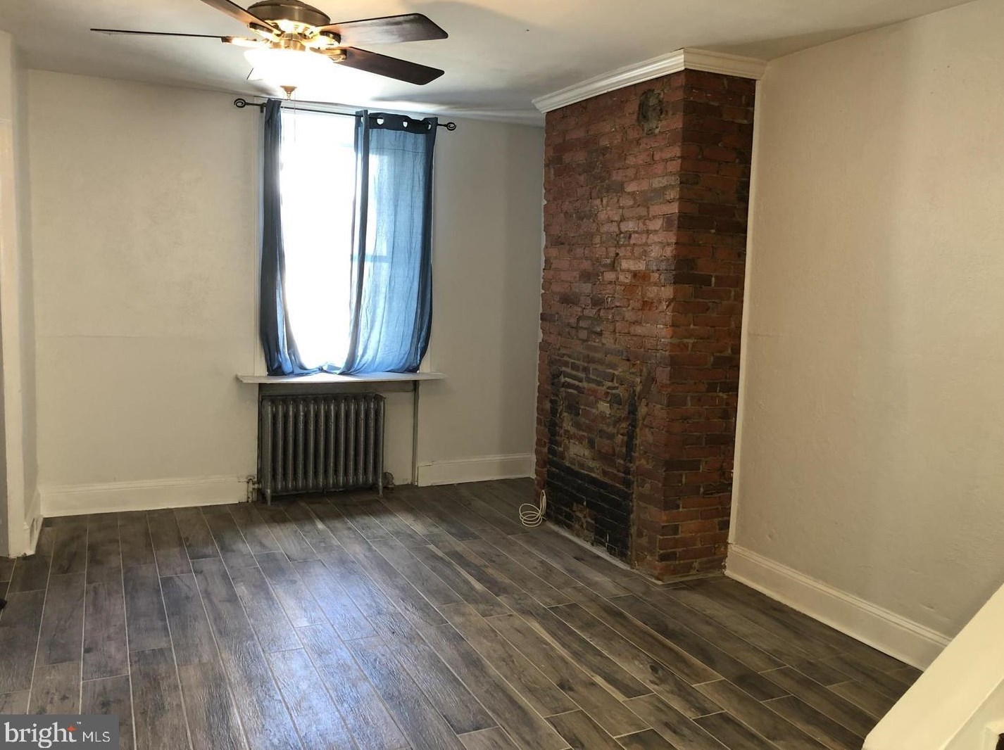2531 Salmon St, Philadelphia, PA 19125