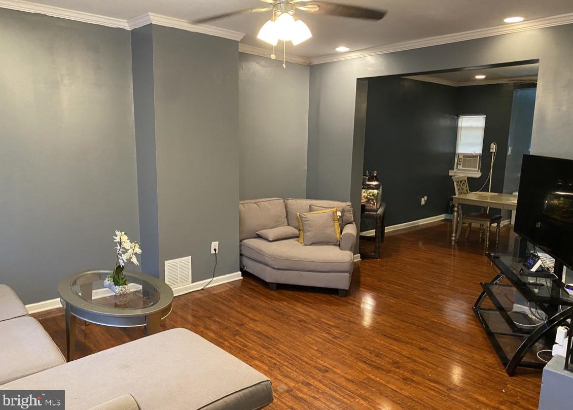 6639 Leeds St, Philadelphia, PA 19151