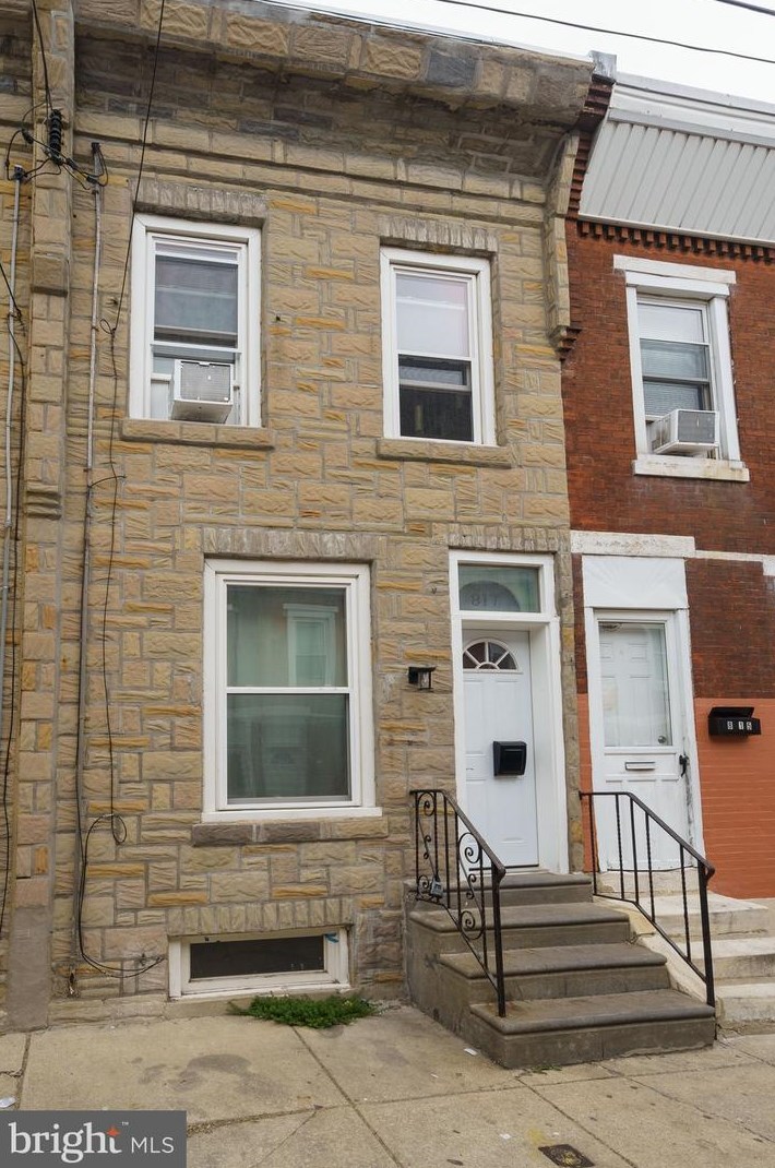 817 Winton St, Philadelphia, PA 19148-3123