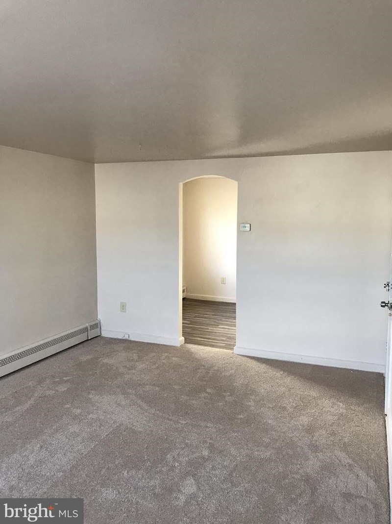 5909 Cottage St, Philadelphia, PA 19135