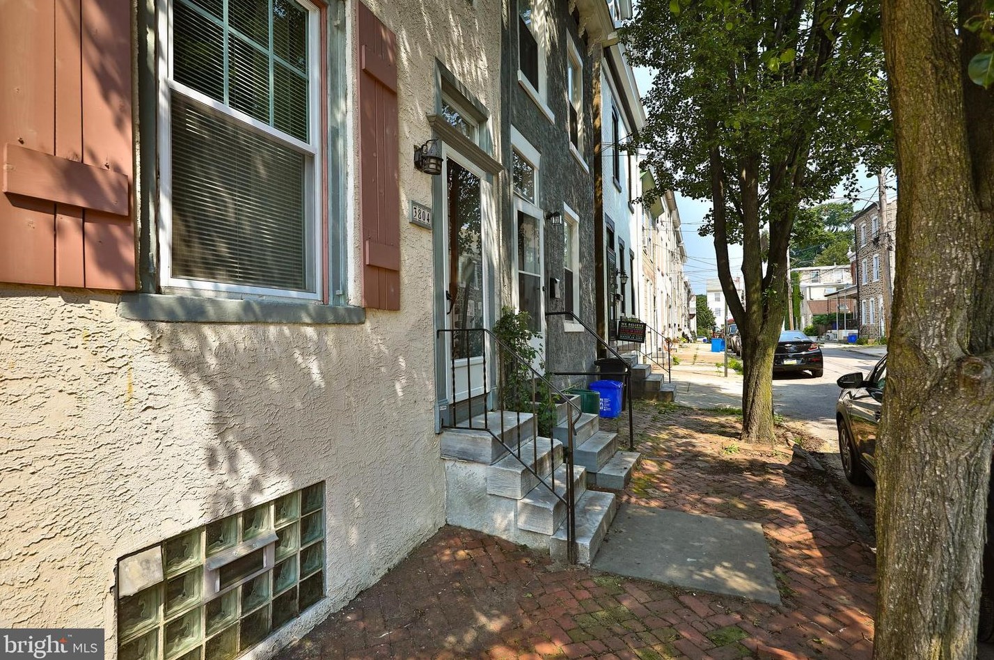 3804 Sharp St, Philadelphia, PA 19127-1816