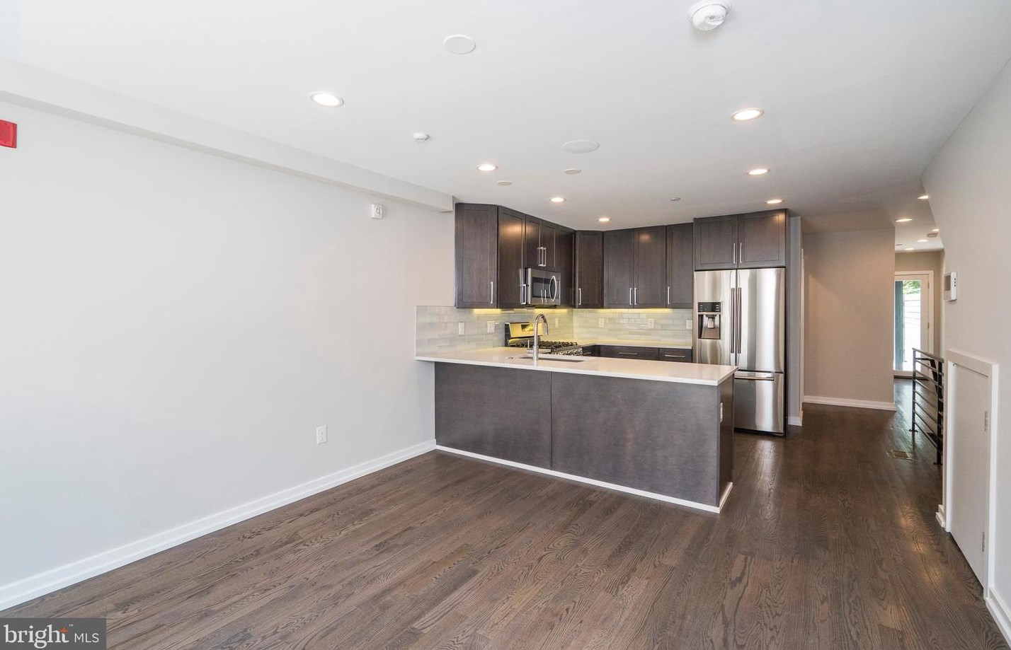 1430 Clymer St #1, Philadelphia, PA 19146