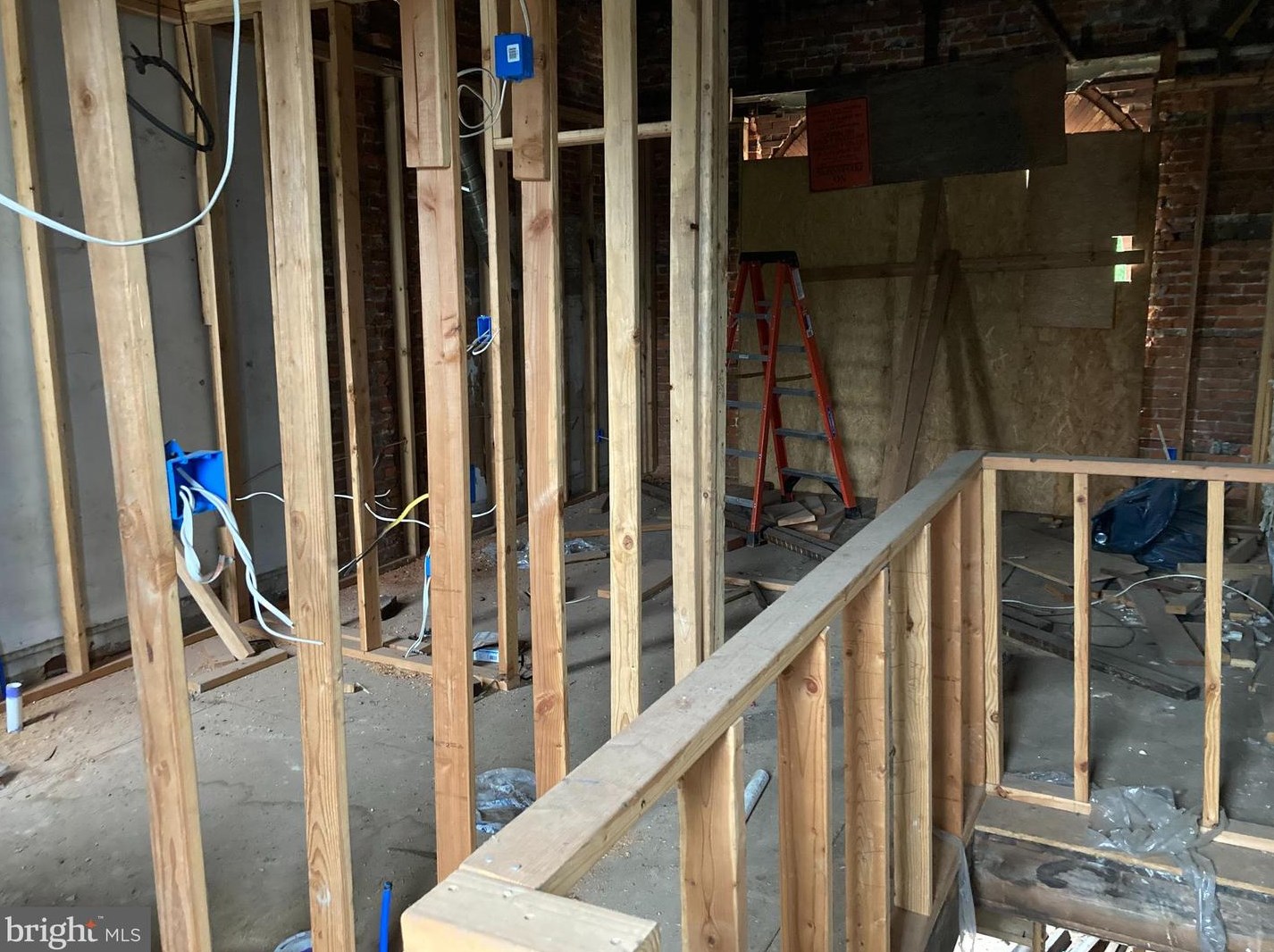 4461 Uber St, Philadelphia, PA 19140-1007