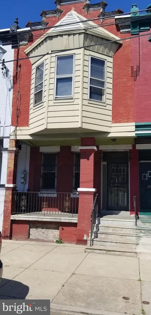 2638 33rd St, Philadelphia, PA 19132-2812