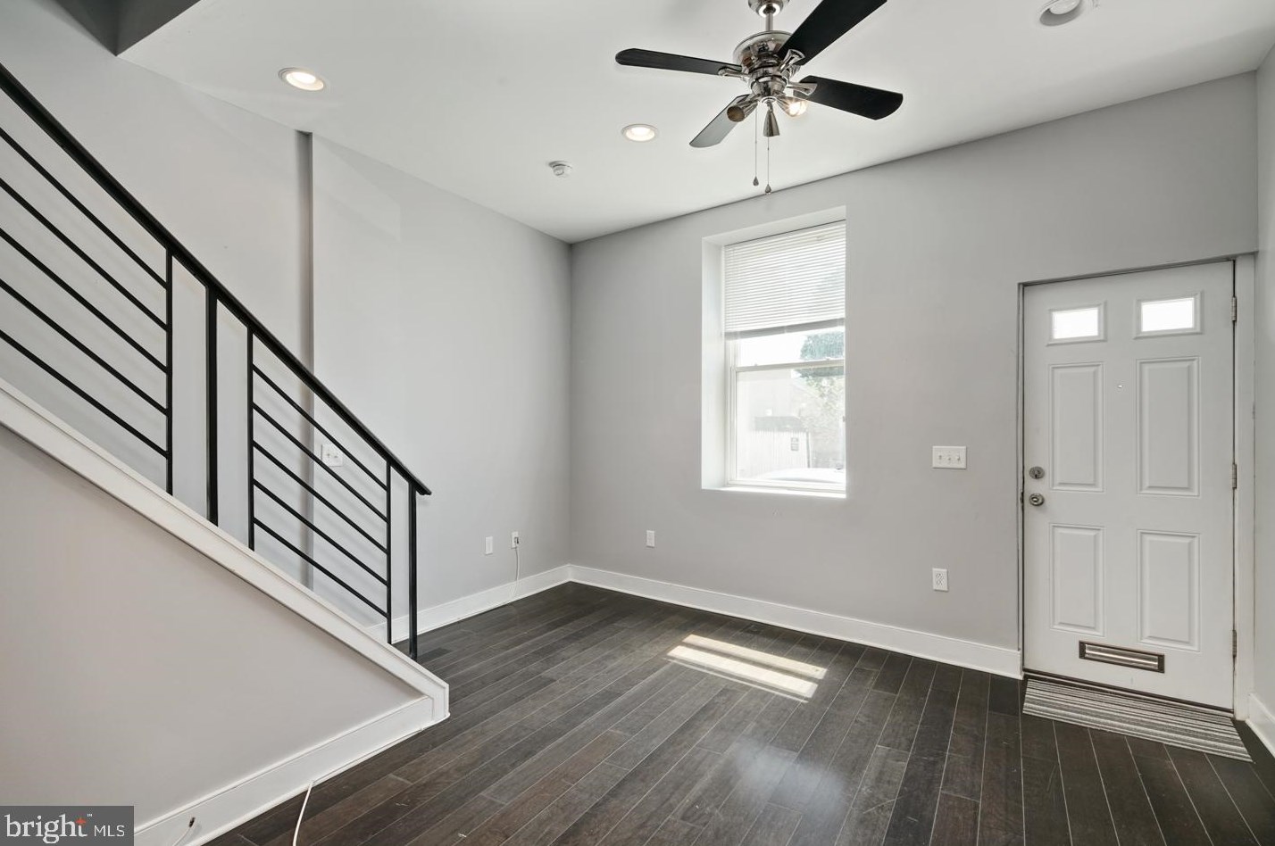 1834 Sepviva St, Philadelphia, PA 19125