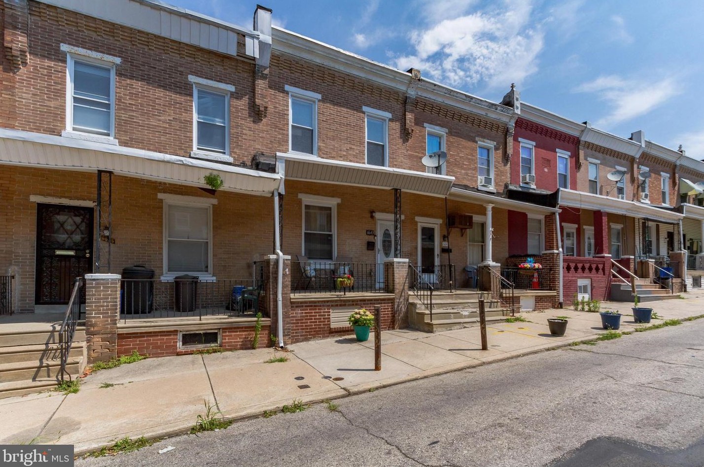 6643 Leeds St, Philadelphia, PA 19151-3029
