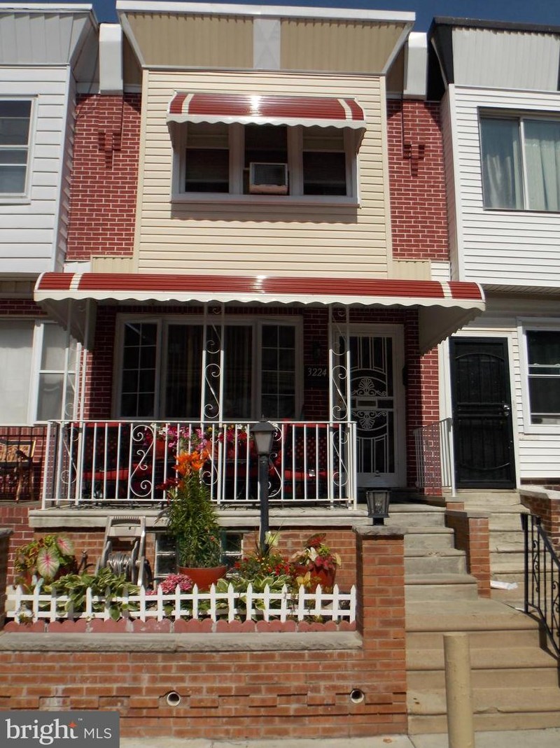 3224 Marston St, Philadelphia, PA 19129-1821