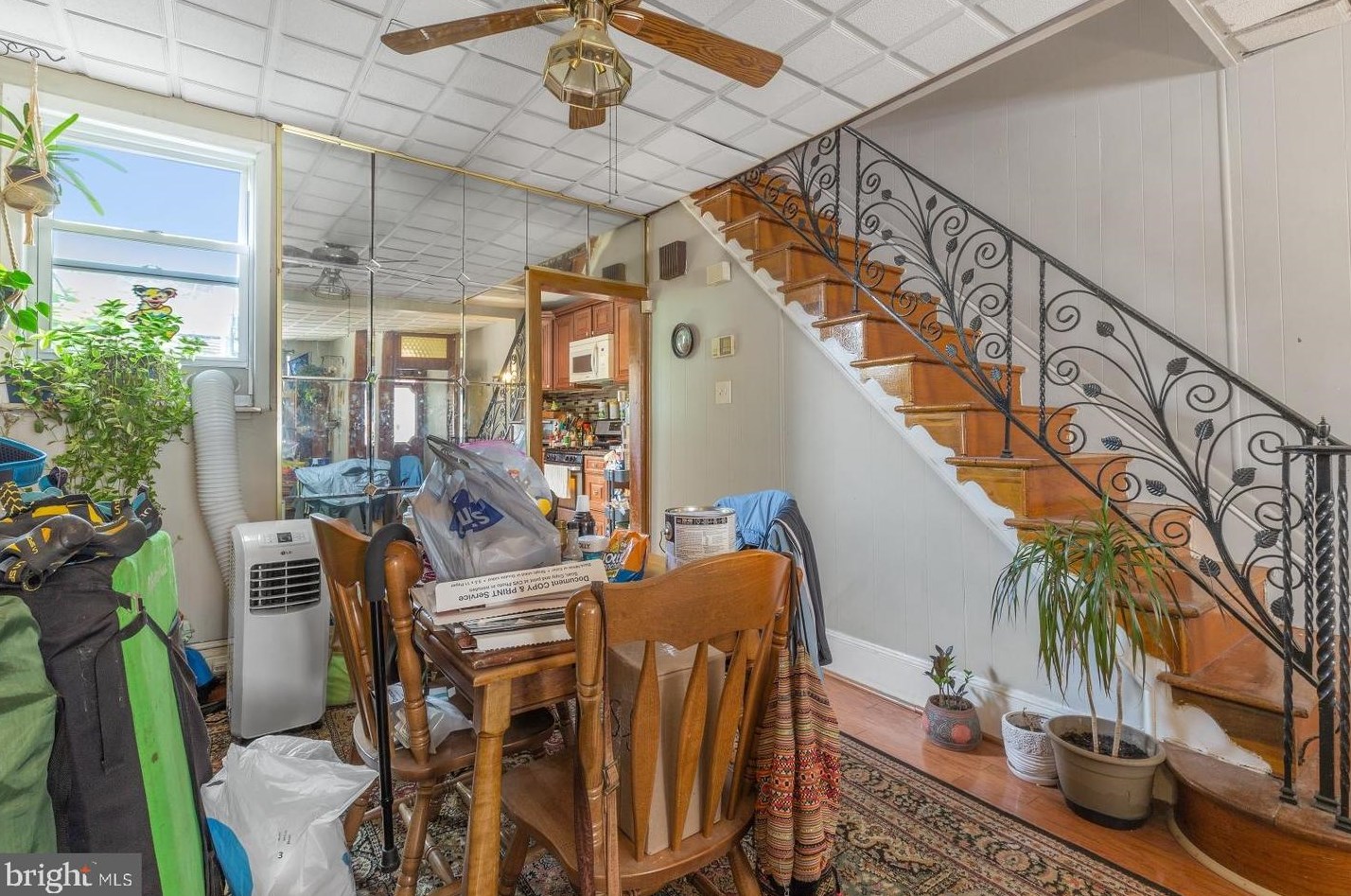 2112 Cross St, Philadelphia PA  19146-4549 exterior