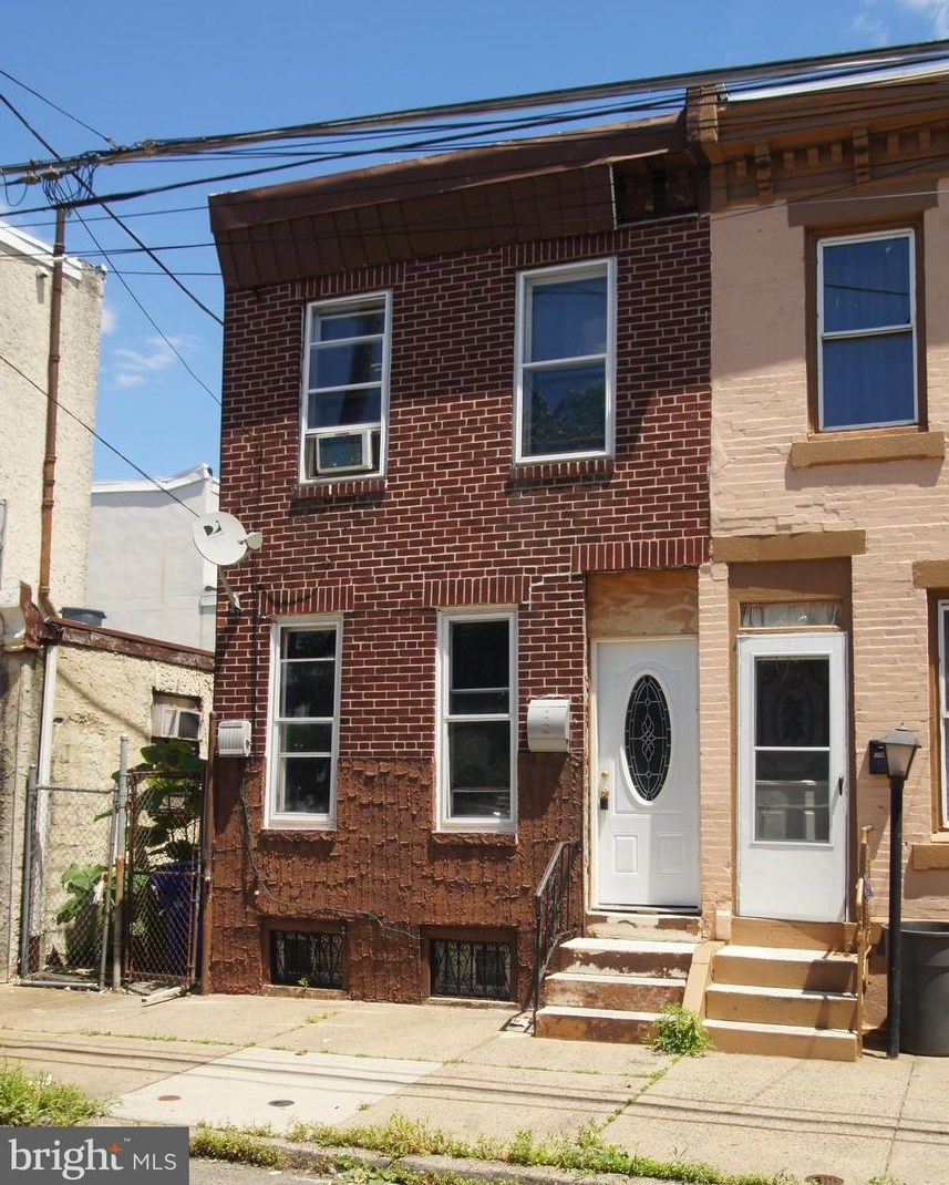 2355 Lawrence St, Philadelphia, PA 19133-2922