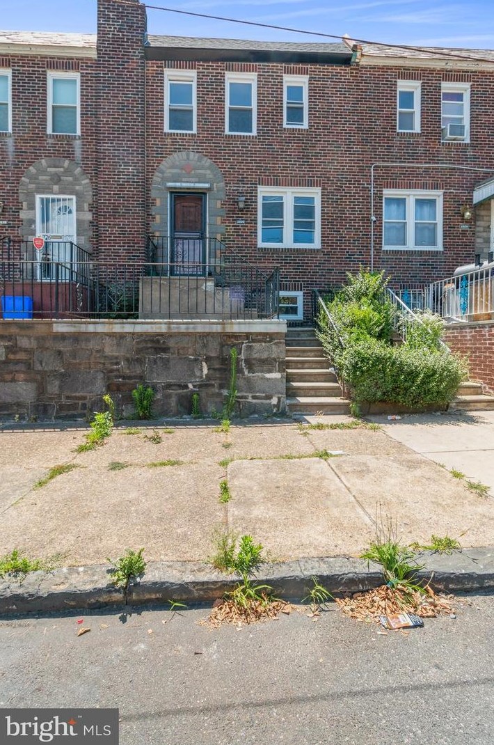 1808 55th St, Philadelphia, PA 19143-5702