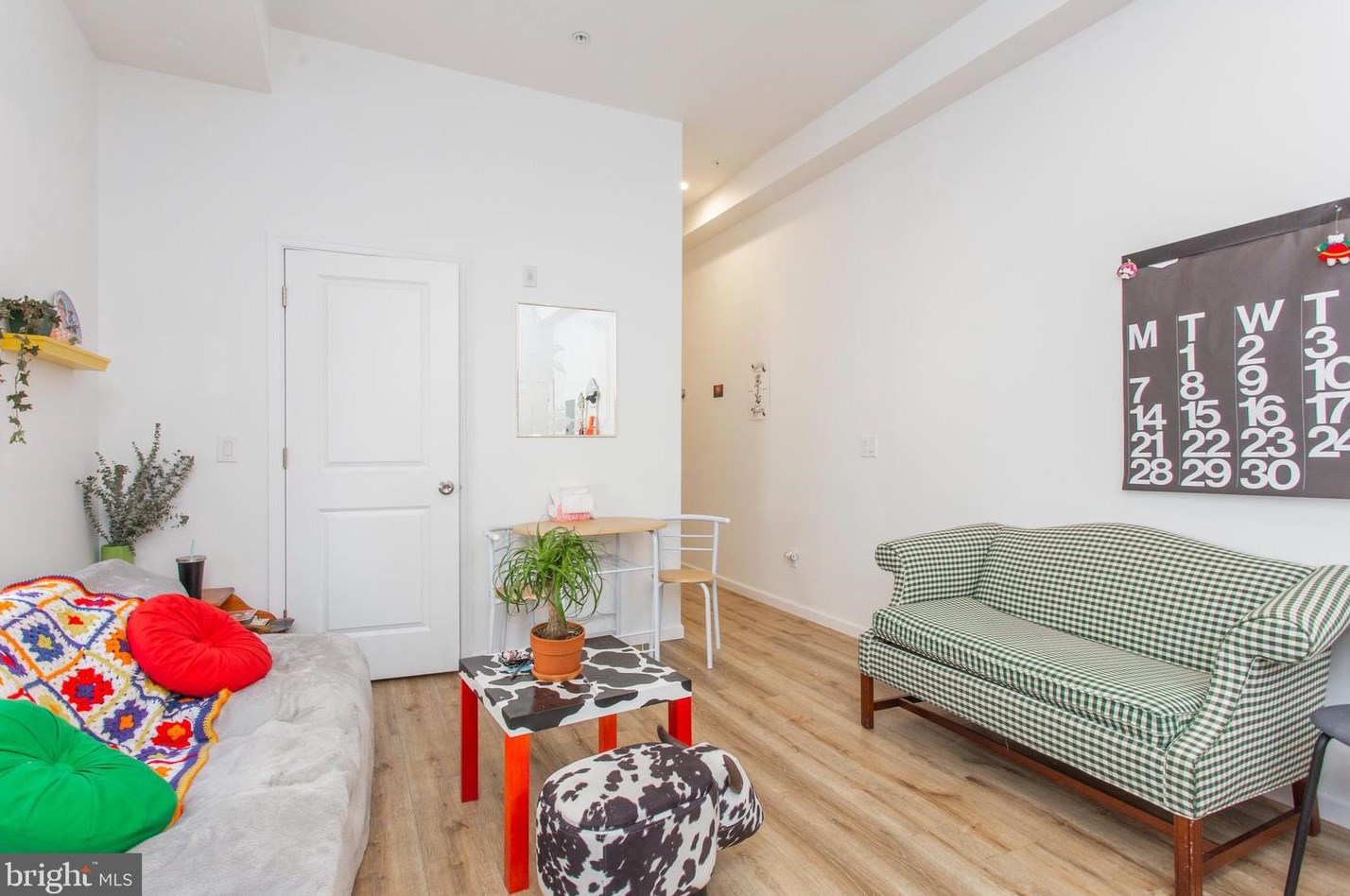 737 S 4th St #unit 2a, Philadelphia, PA 19147