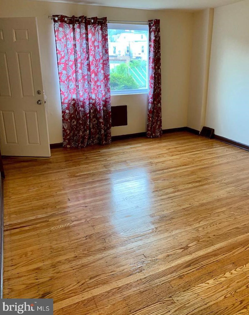 7207 Devon St #1st Floor, Philadelphia, PA 19119