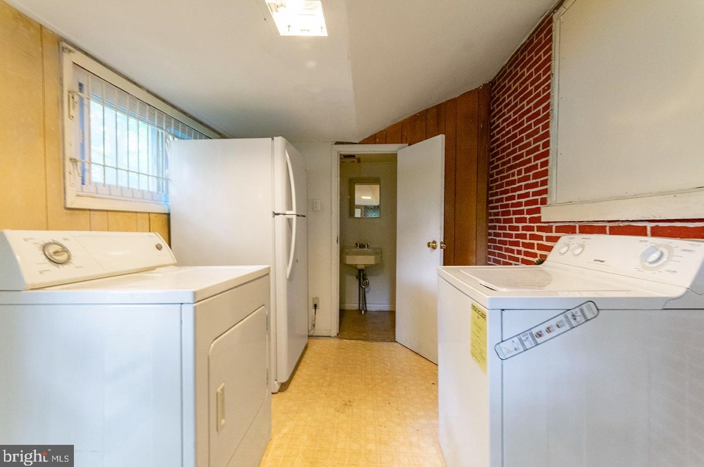 3219 Summer St, Philadelphia, PA 19104