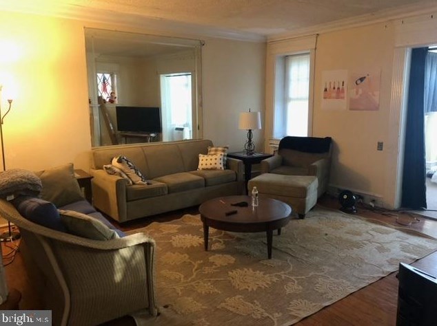 5439 Wyndale Ave, Philadelphia, PA 19131-1333