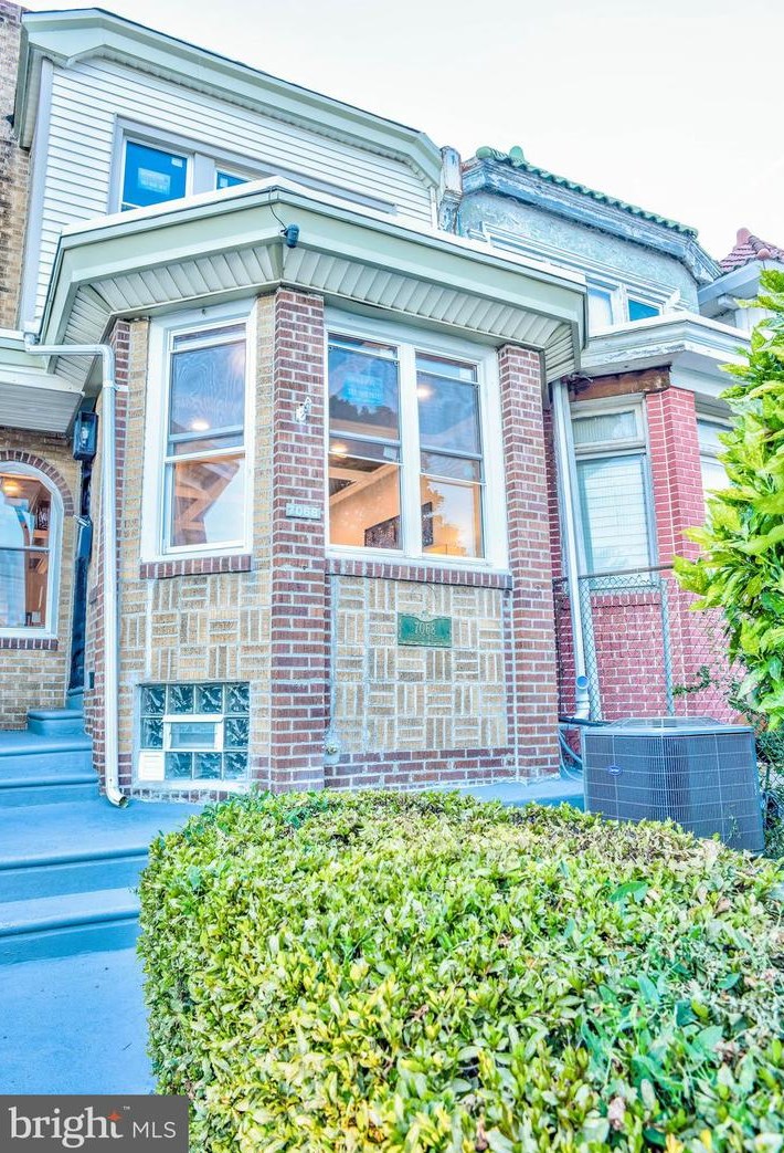 7068 Forrest Ave, Philadelphia PA  19138-2006 exterior