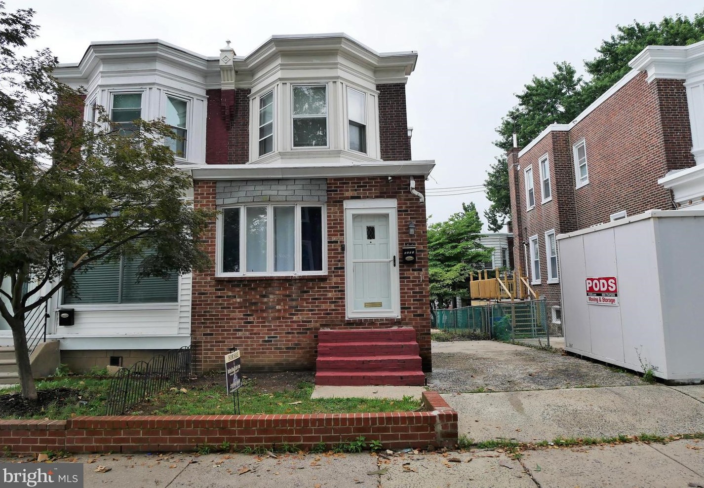 6213 Marsden St, Philadelphia, PA 19135-3207