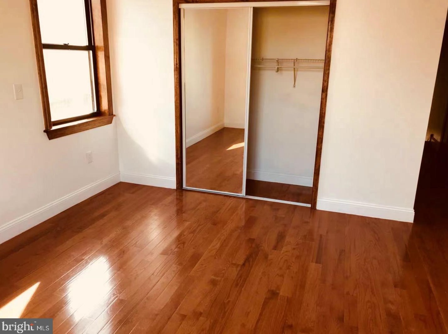 1033 Mt Vernon St #2, Philadelphia, PA 19123