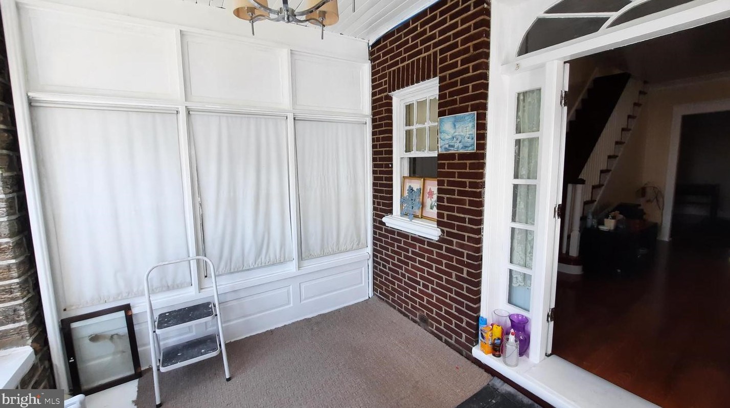 207 Fisher Ave, Philadelphia, PA 19120-3225