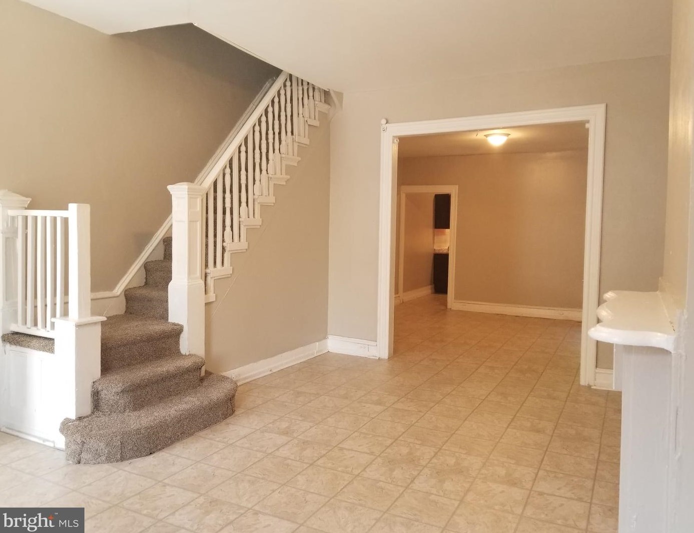930 W Silver St, Philadelphia, PA 19133